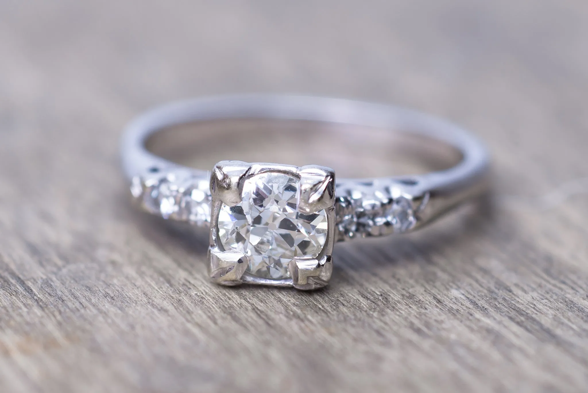 0.75CTW DIAMOND ENGAGEMENT RING