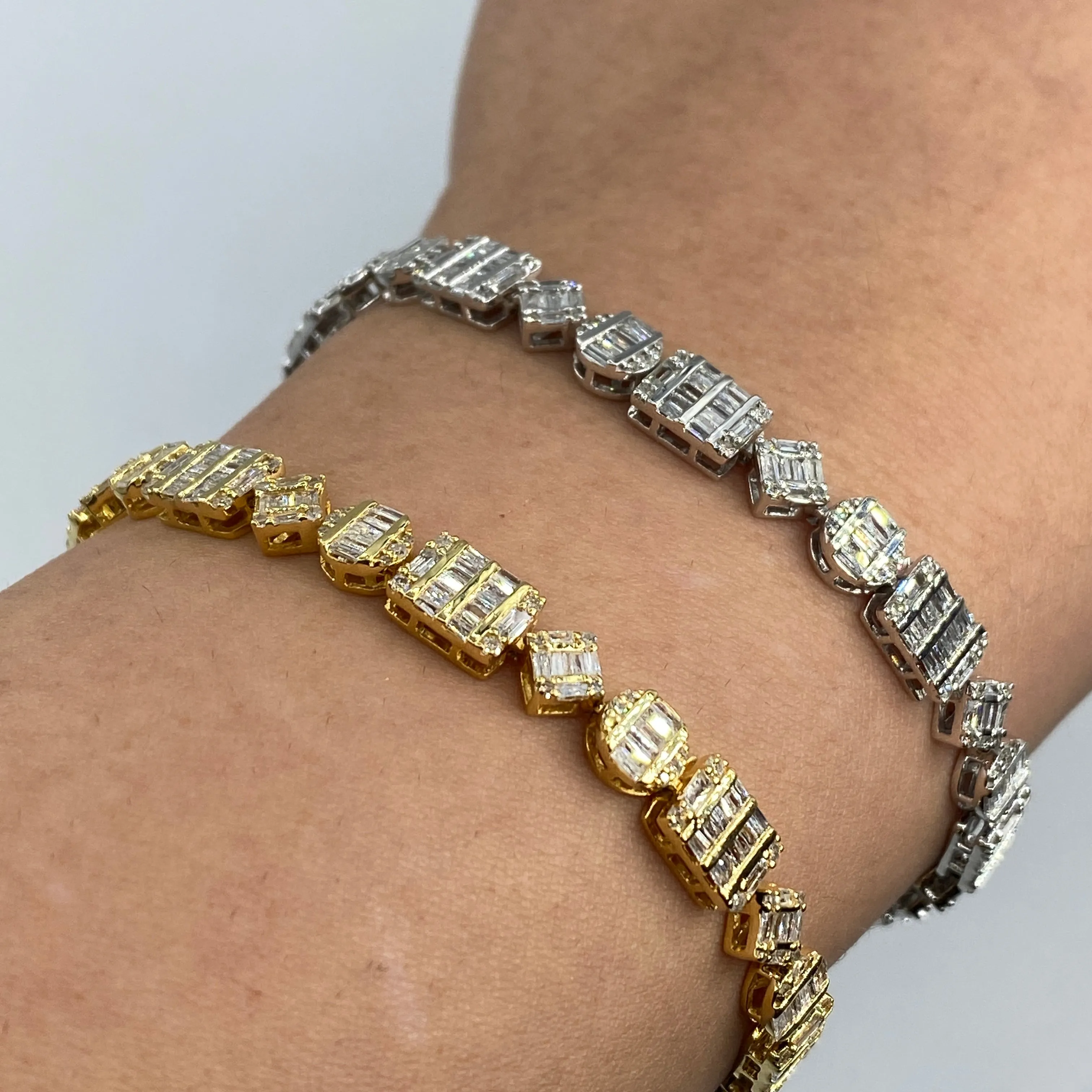 10K 6MM Diamond Baguette Geometric Link Bracelet 8"
