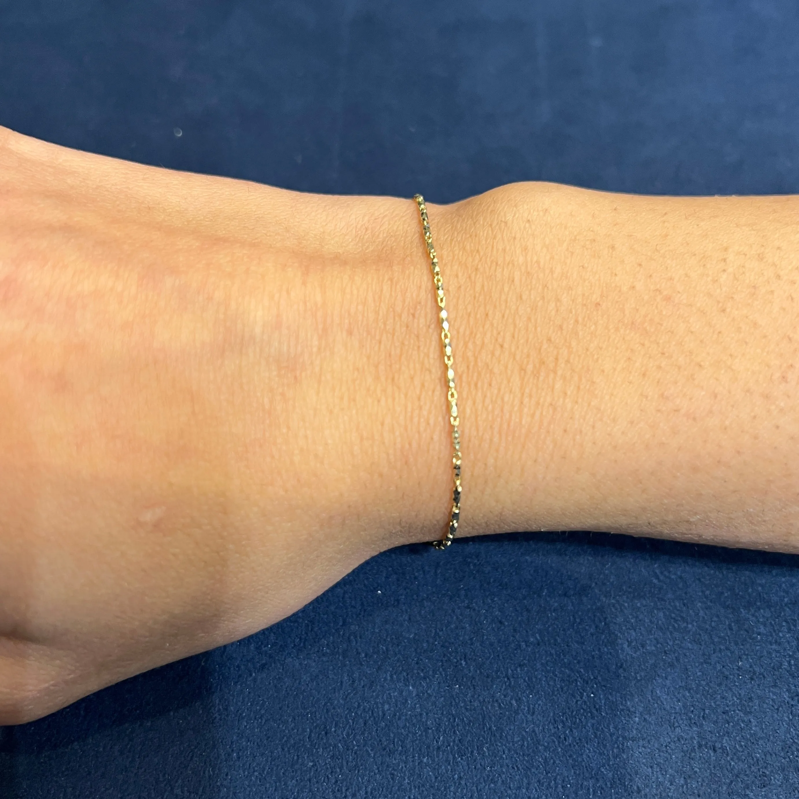 10K Yellow Gold (1.0mm) Diamond Cut Bracelet 7.5"