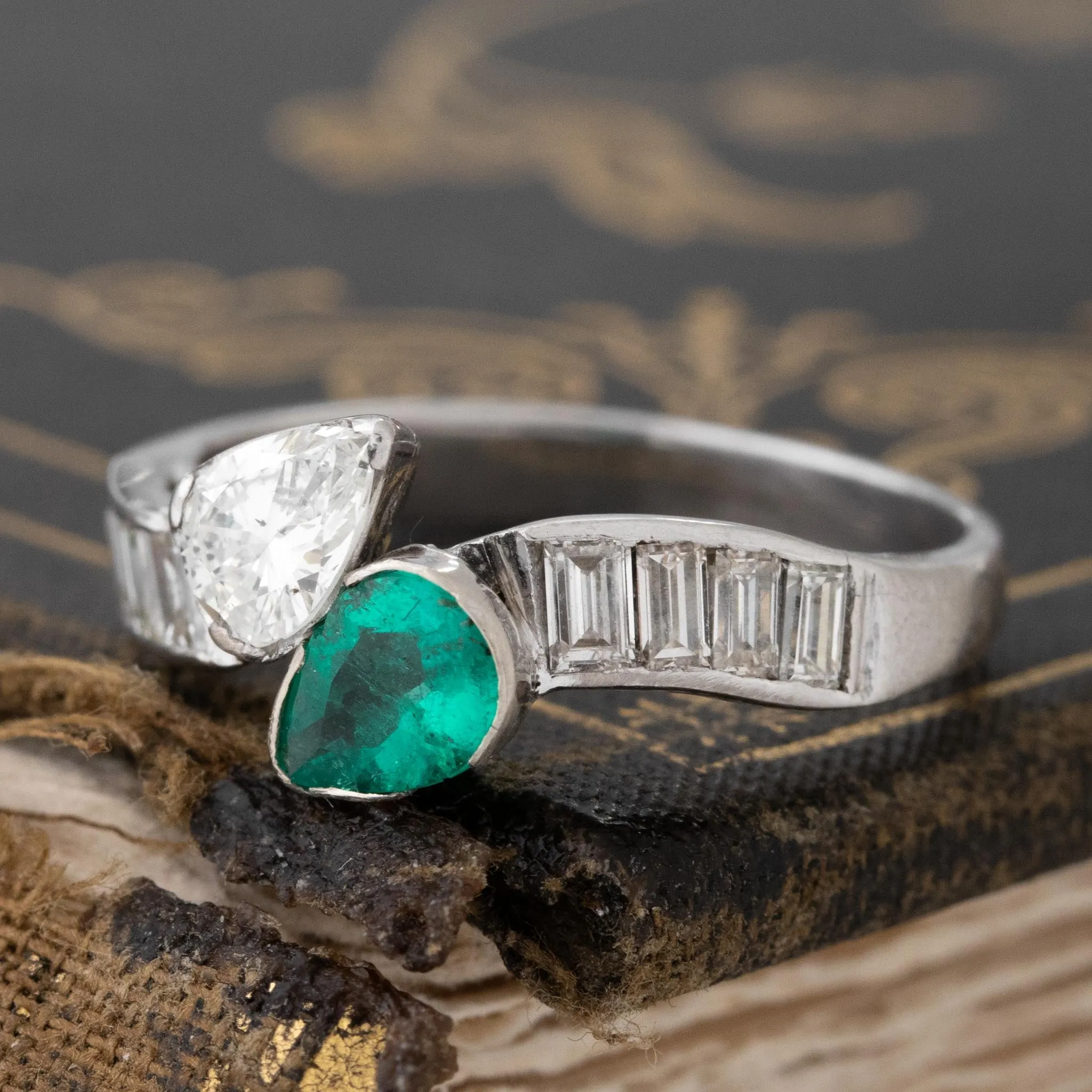 1.25ctw Vintage Pear Cut Diamond & Emerald Toi et Moi