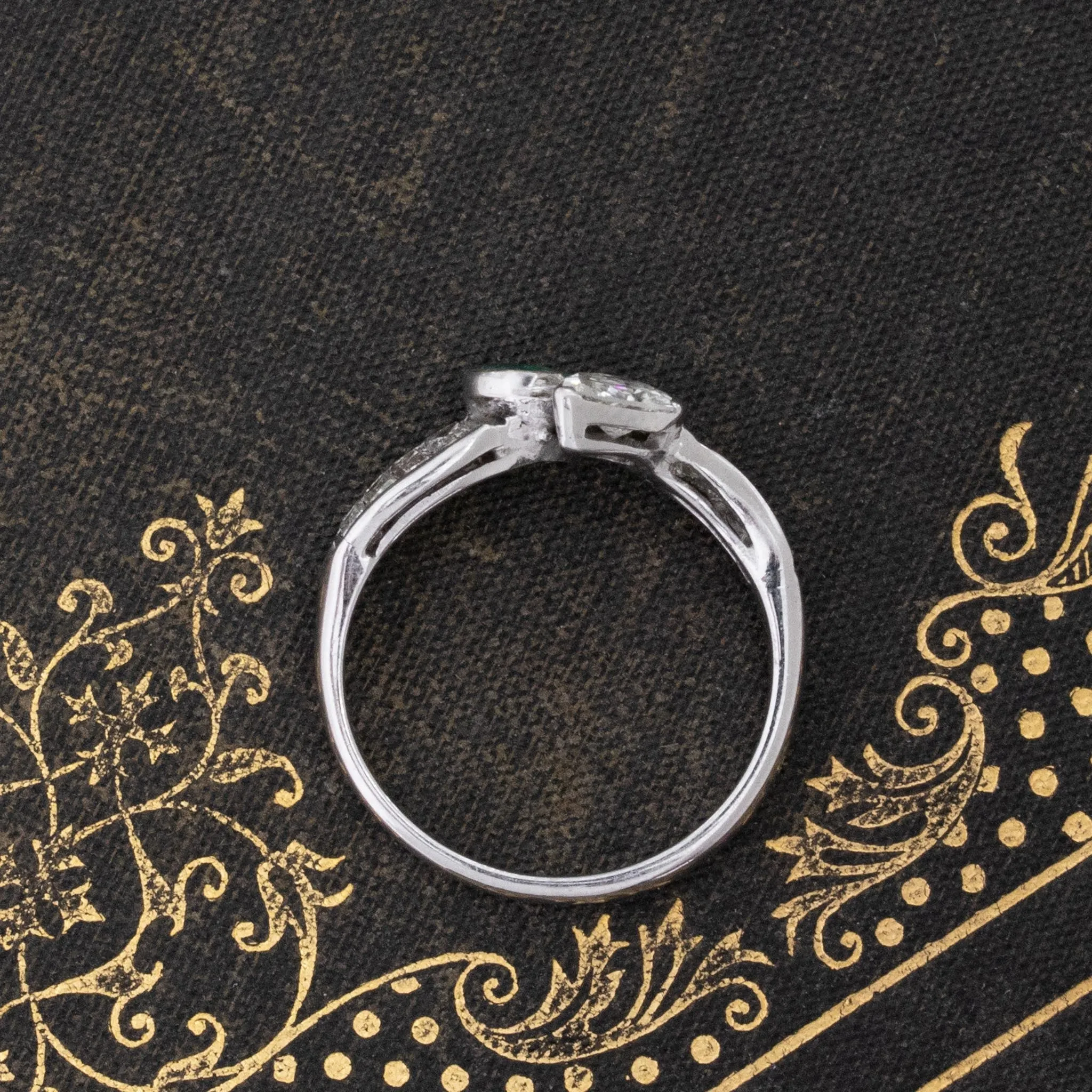 1.25ctw Vintage Pear Cut Diamond & Emerald Toi et Moi