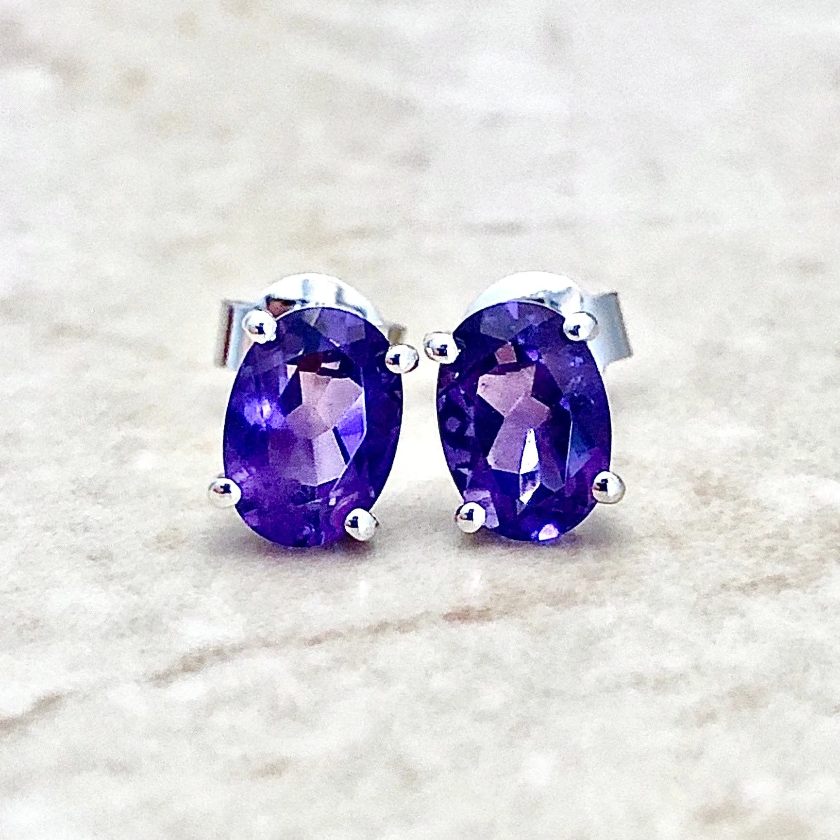 14 Karat White Gold February Birthstone Oval Amethyst Stud Earrings
