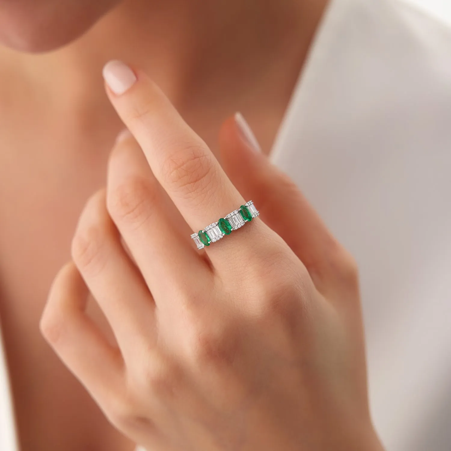 14K Baguette & Round Diamond with Genuine Emerald Ring
