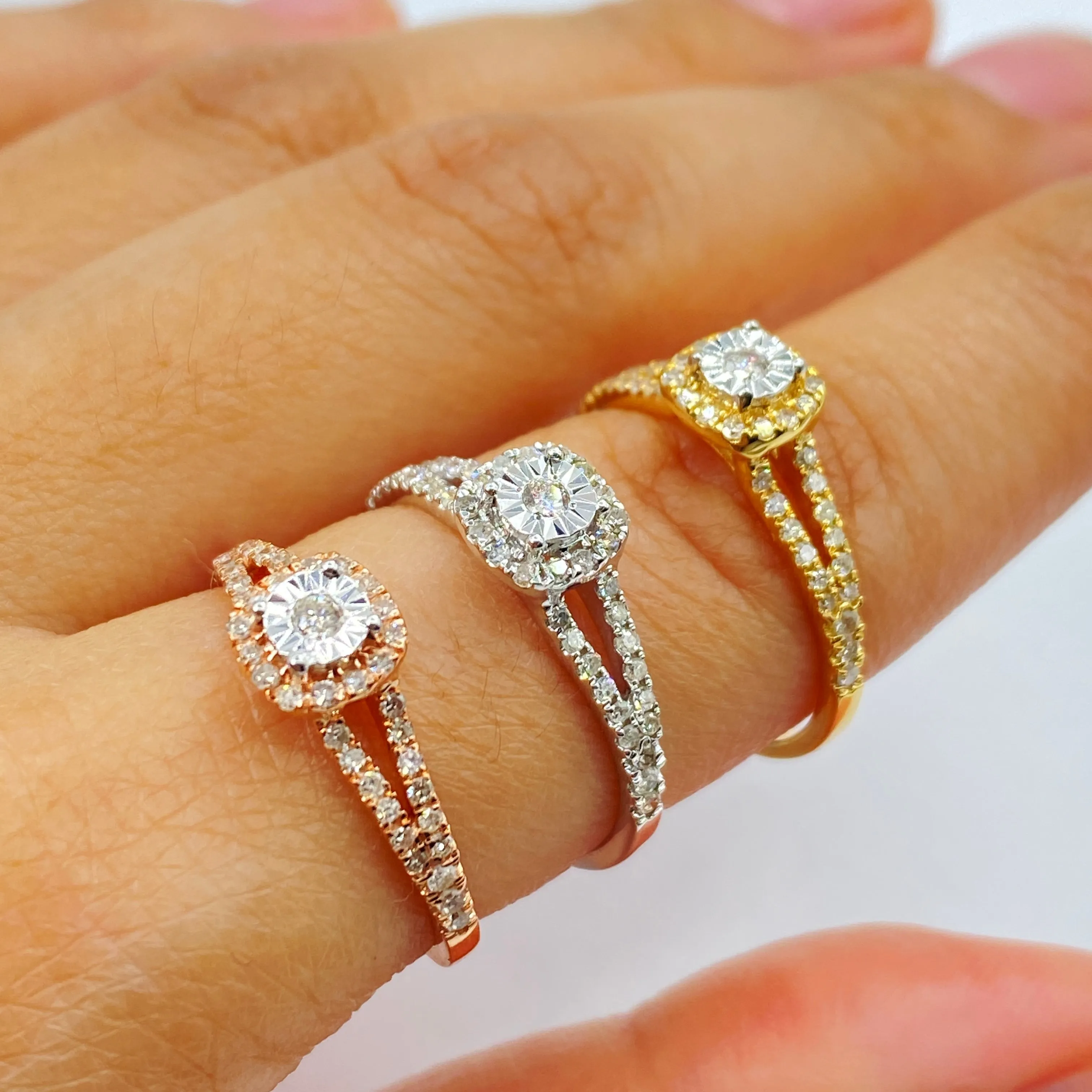 14K Sunburst Diamond Engagement Ring