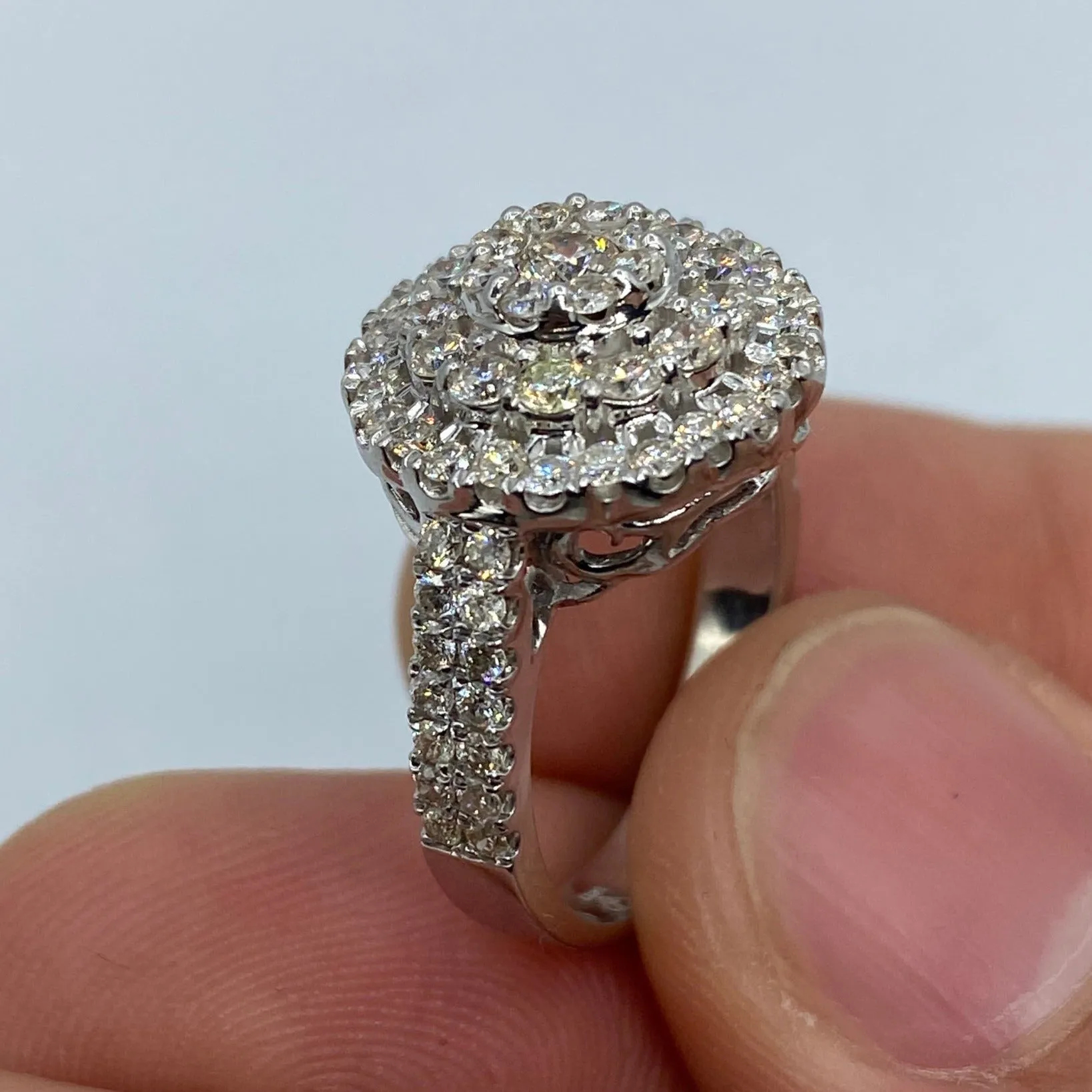 14K White Gold Circle Diamond Engagement Ring