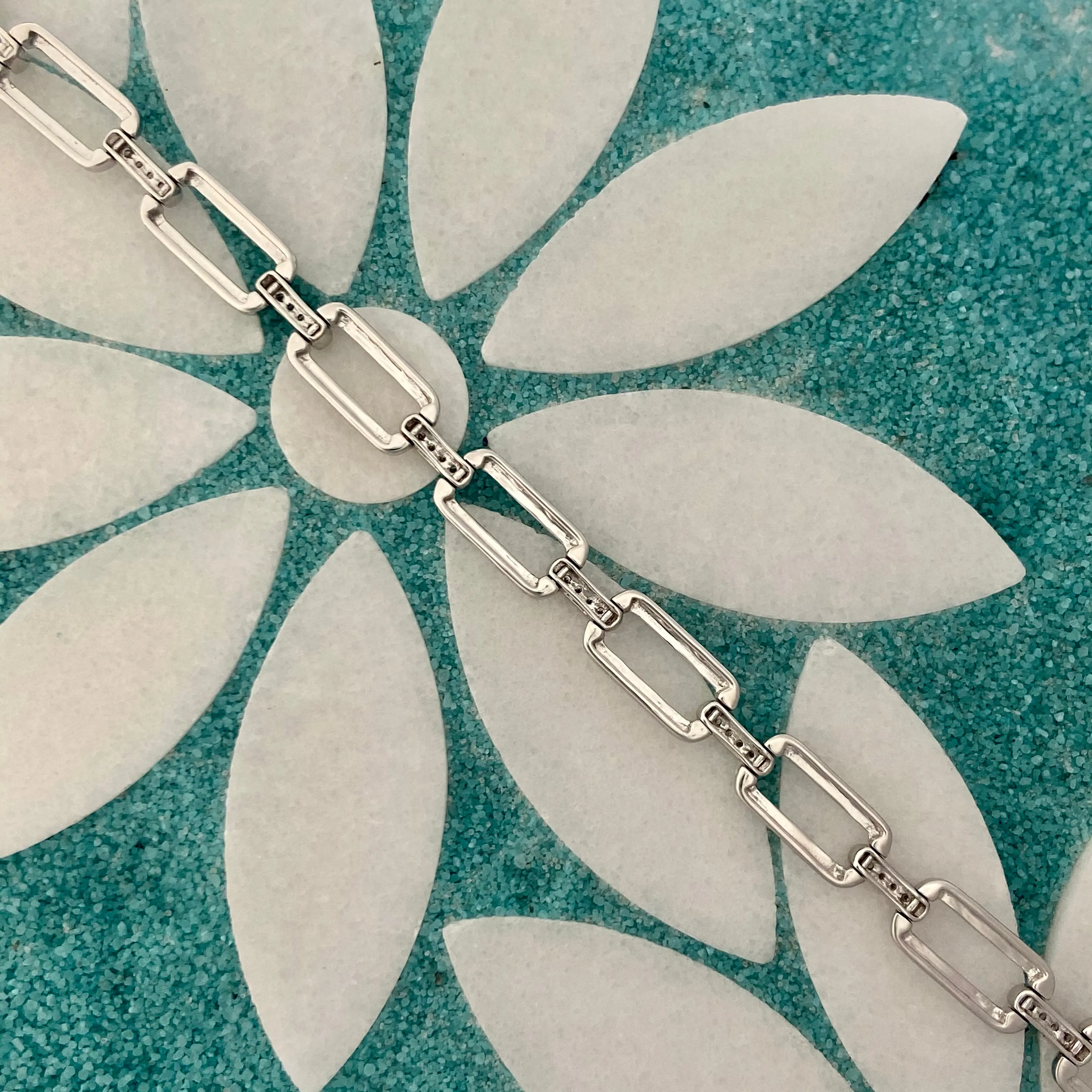 14k White Gold Diamond .25cttw Bracelet 7 1/4”