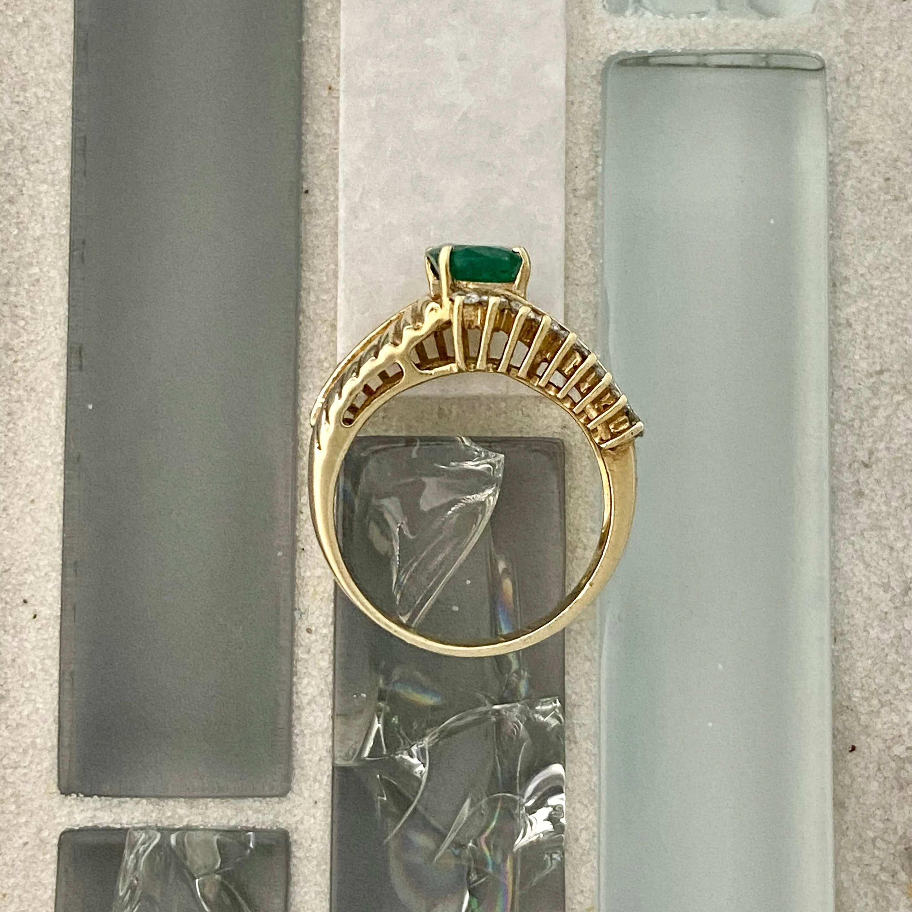 14k Yellow Gold 1.50ct Emerald With Diamonds Ring Size 6
