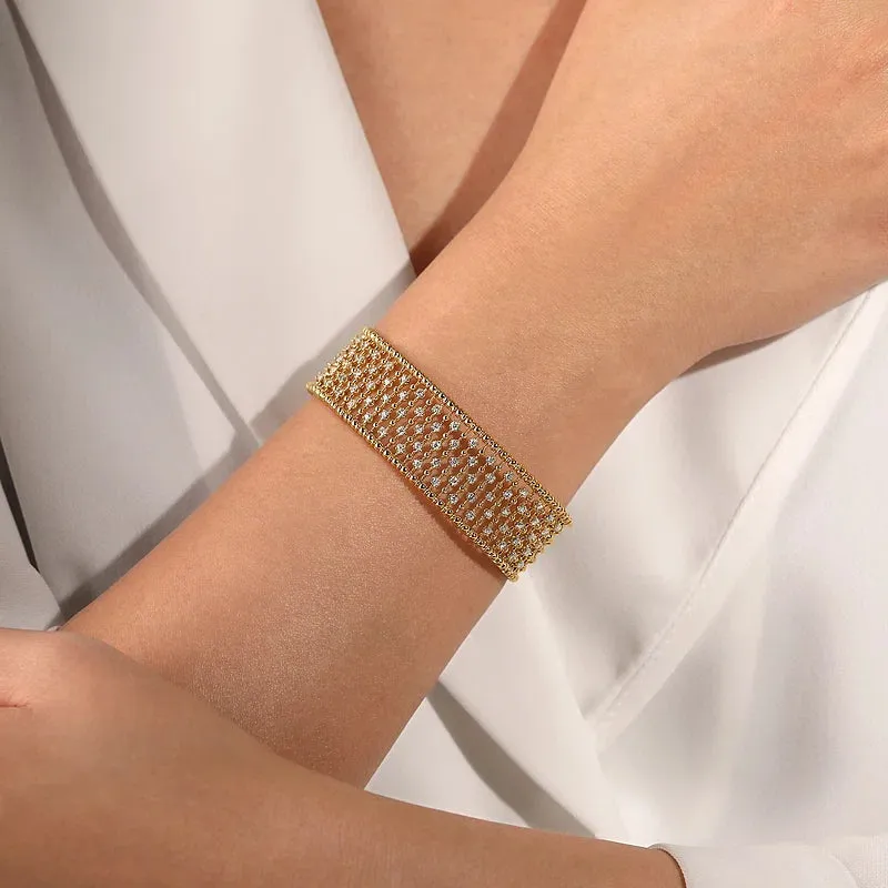 14K Yellow Gold Bujukan Diamond Bangle