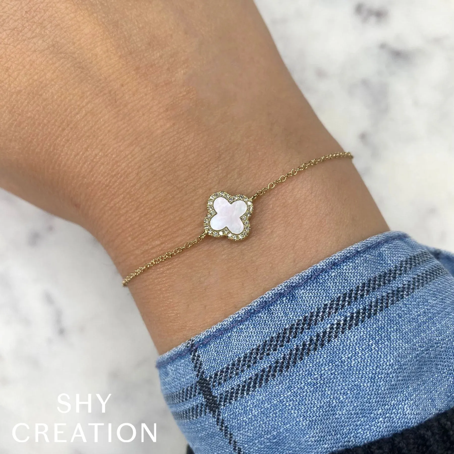 14K Yellow Gold Mother of Pearl Diamond Clover Bracelet