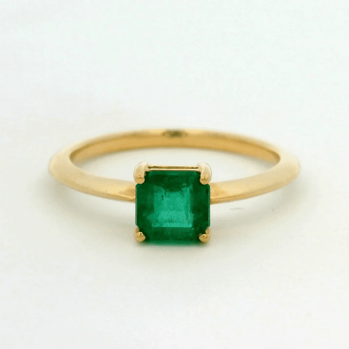 18ct Yellow Gold And Square Octogen Emerald Dress Ring