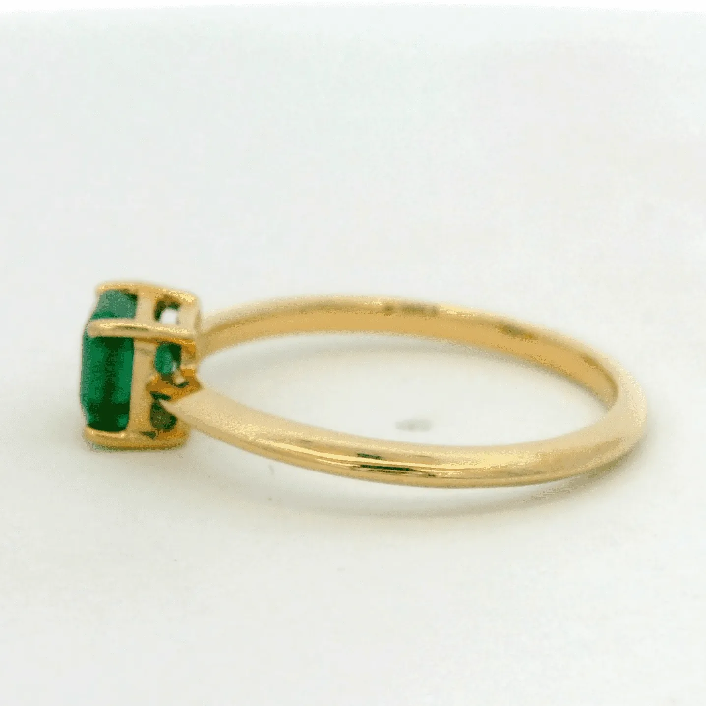 18ct Yellow Gold And Square Octogen Emerald Dress Ring