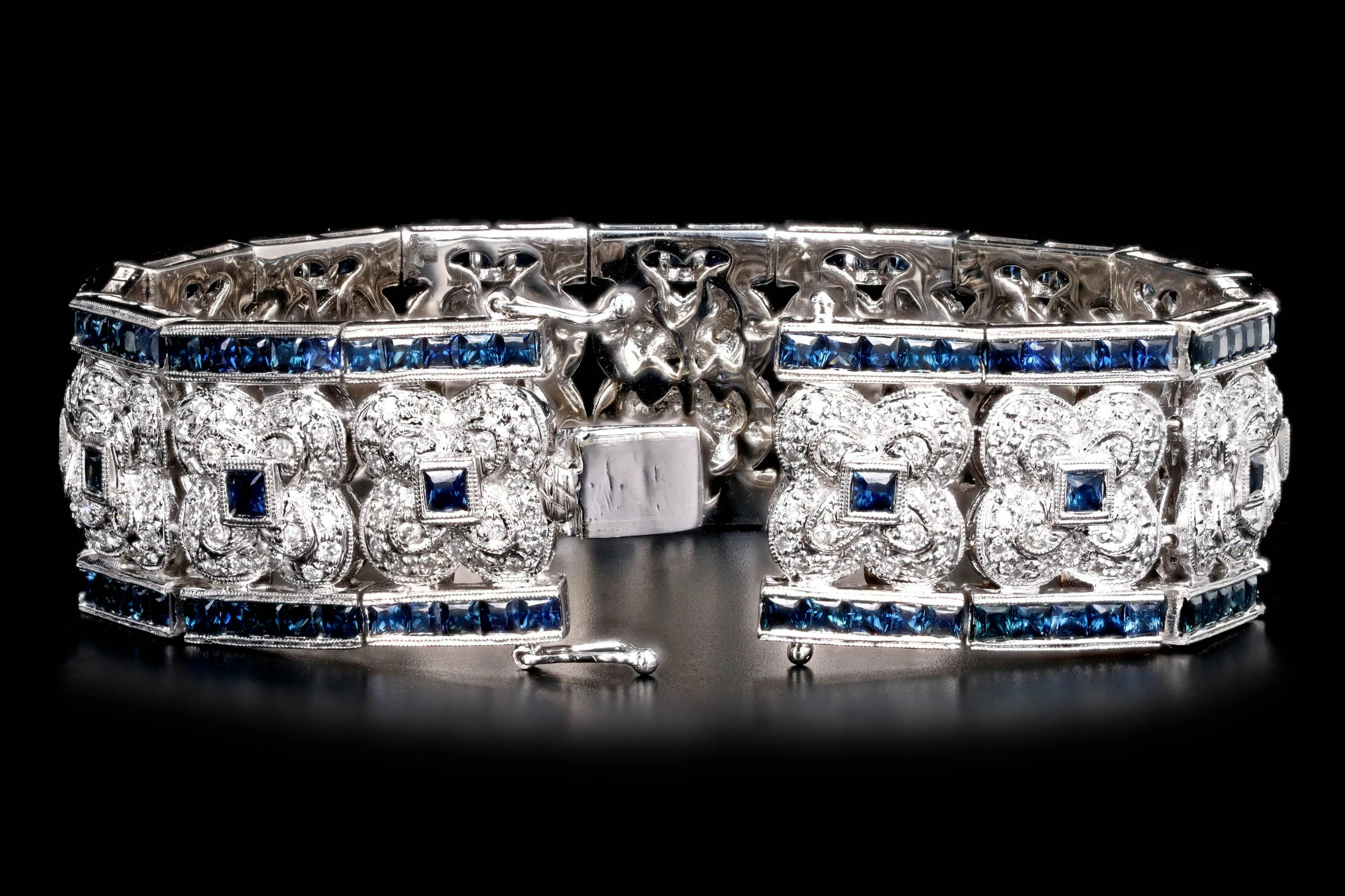 18K White Gold 14.5 Carat Total Weight Natural Sapphire & Diamond Clover Link Bracelet