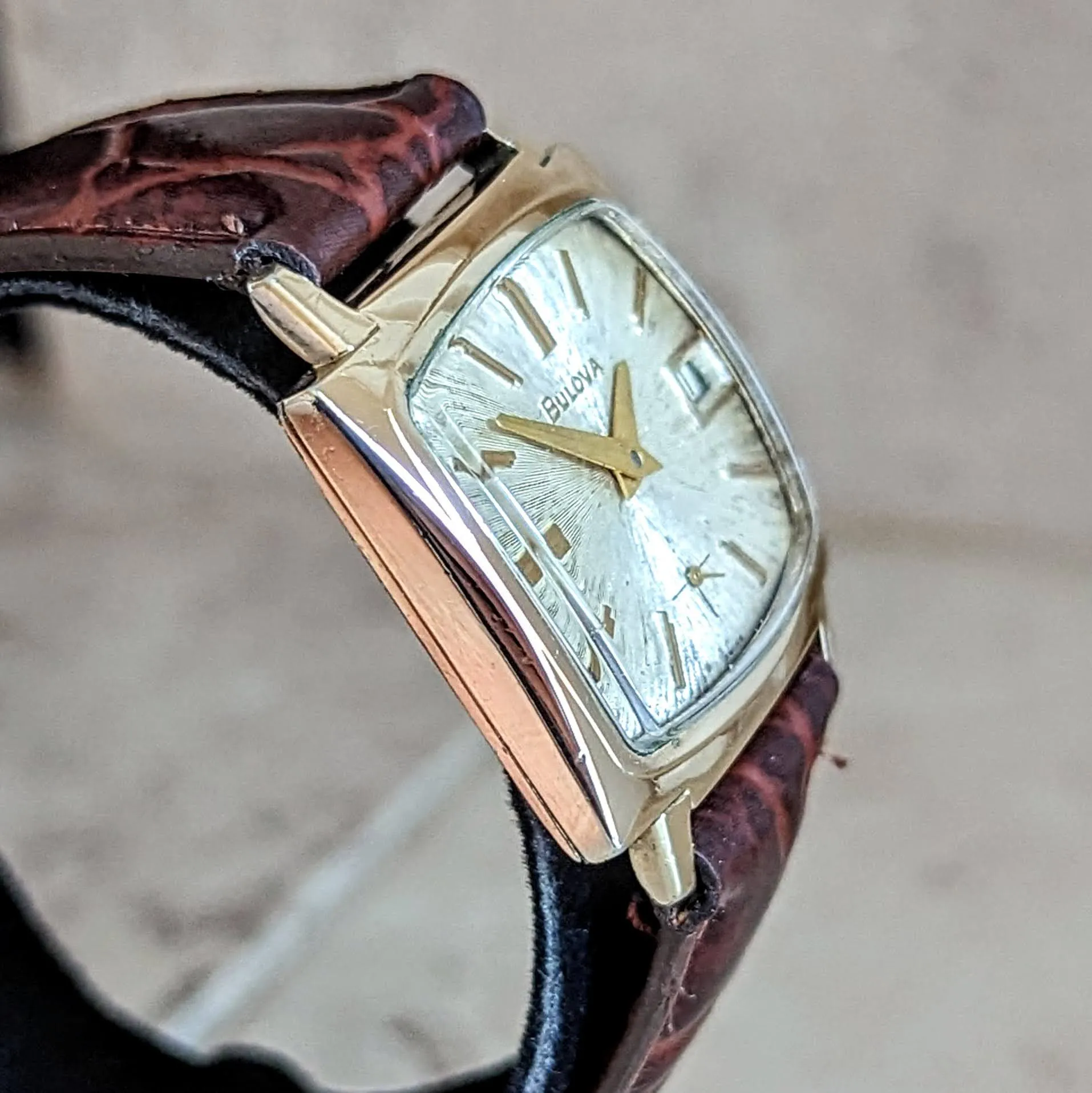1967 BULOVA Date King “GG” Wristwatch 17 Jewels Cal. 11ALD Swiss Made Watch