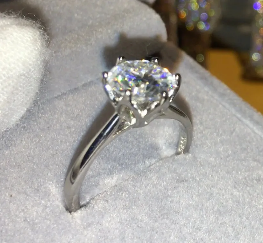 2 Carat Moissanite Engagement Ring | Womens Engagement Ring | Moissanite Wedding Ring | Moissanite Ring | Moissanite Rings | Womens Ring