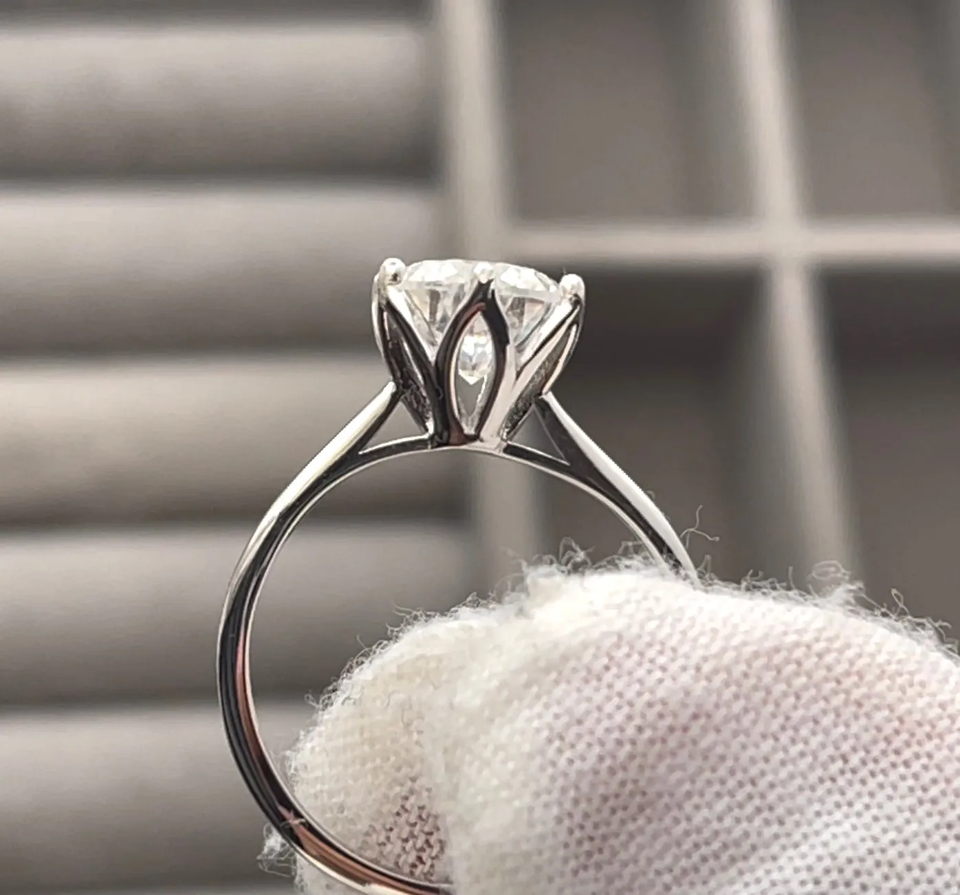 2 Carat Moissanite Engagement Ring | Womens Engagement Ring | Moissanite Wedding Ring | Moissanite Ring | Moissanite Rings | Womens Ring