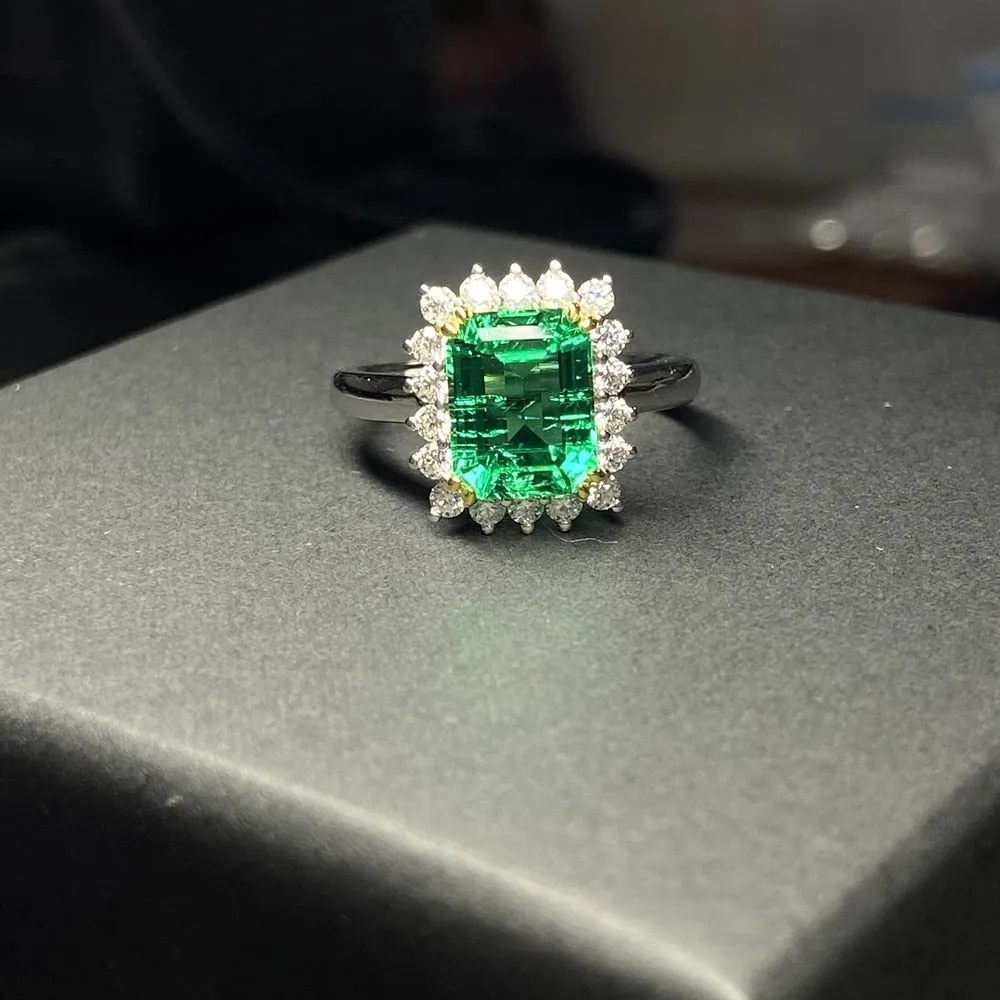2ct Emerald Ring