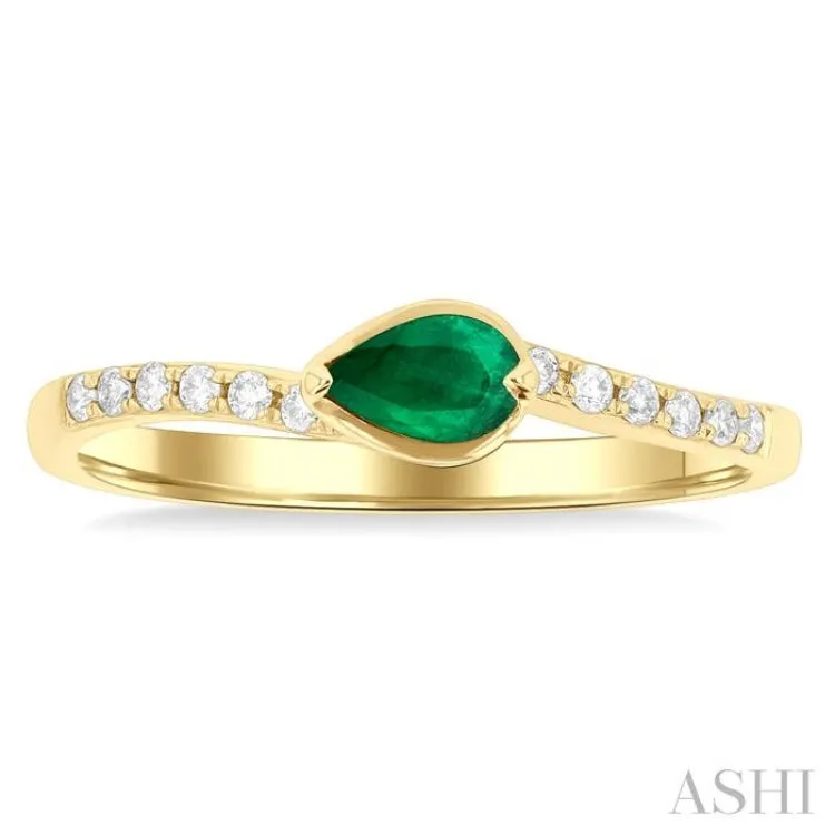 5X3MM Pear Cut Emerald and 1/10 ctw Round Cut Diamond East-West Set Precious Ring in 14K Yellow Gold
