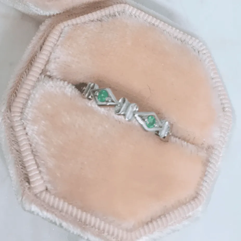 9ct White Gold Emerald Eternity Ring