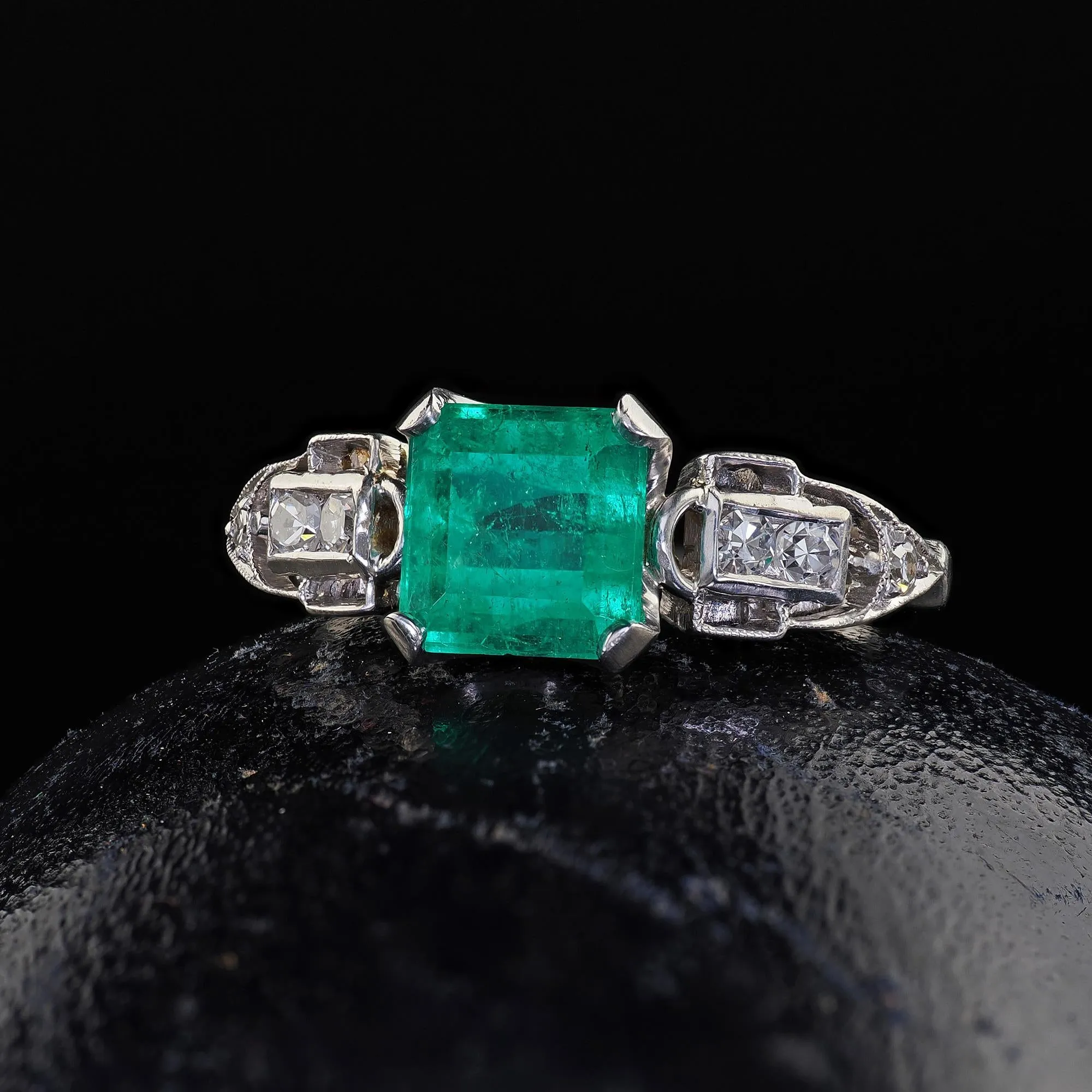 Antique Art Deco Platinum Colombian Emerald and Diamond Engagement Ring - GIA