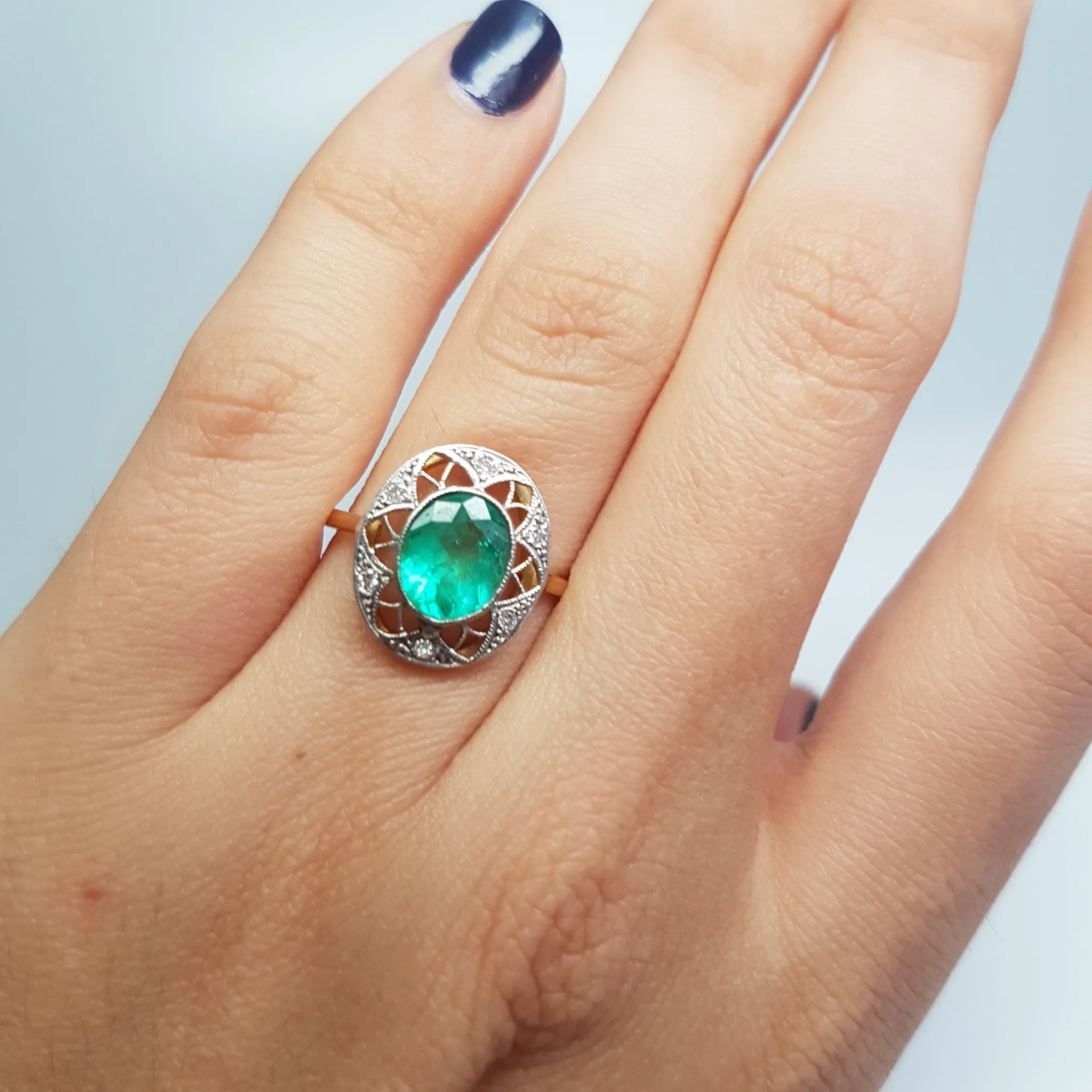 ANTIQUE NOUVEAU EMERALD AND DIAMOND RING