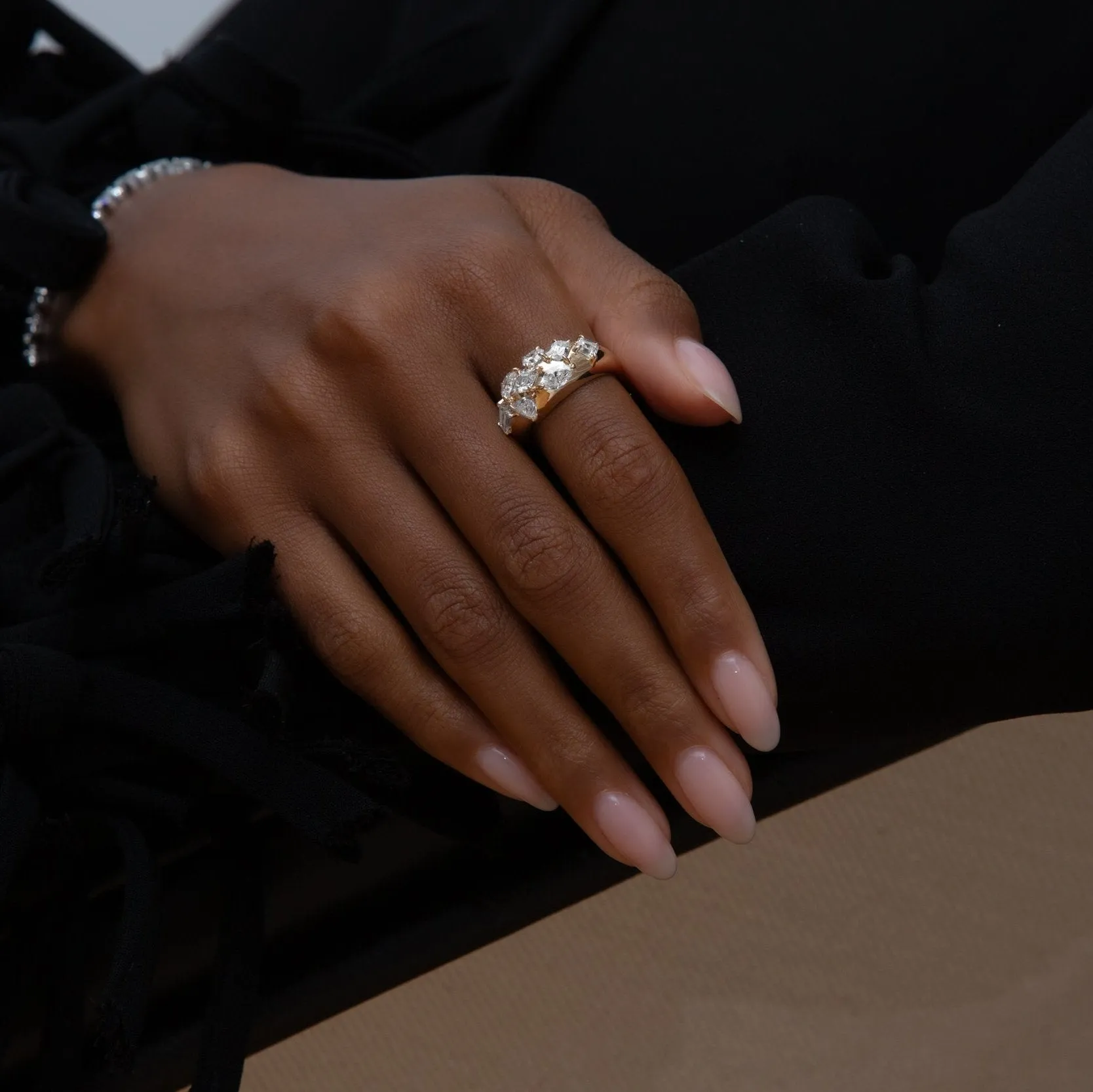 Azadi Bombe Cluster Ring