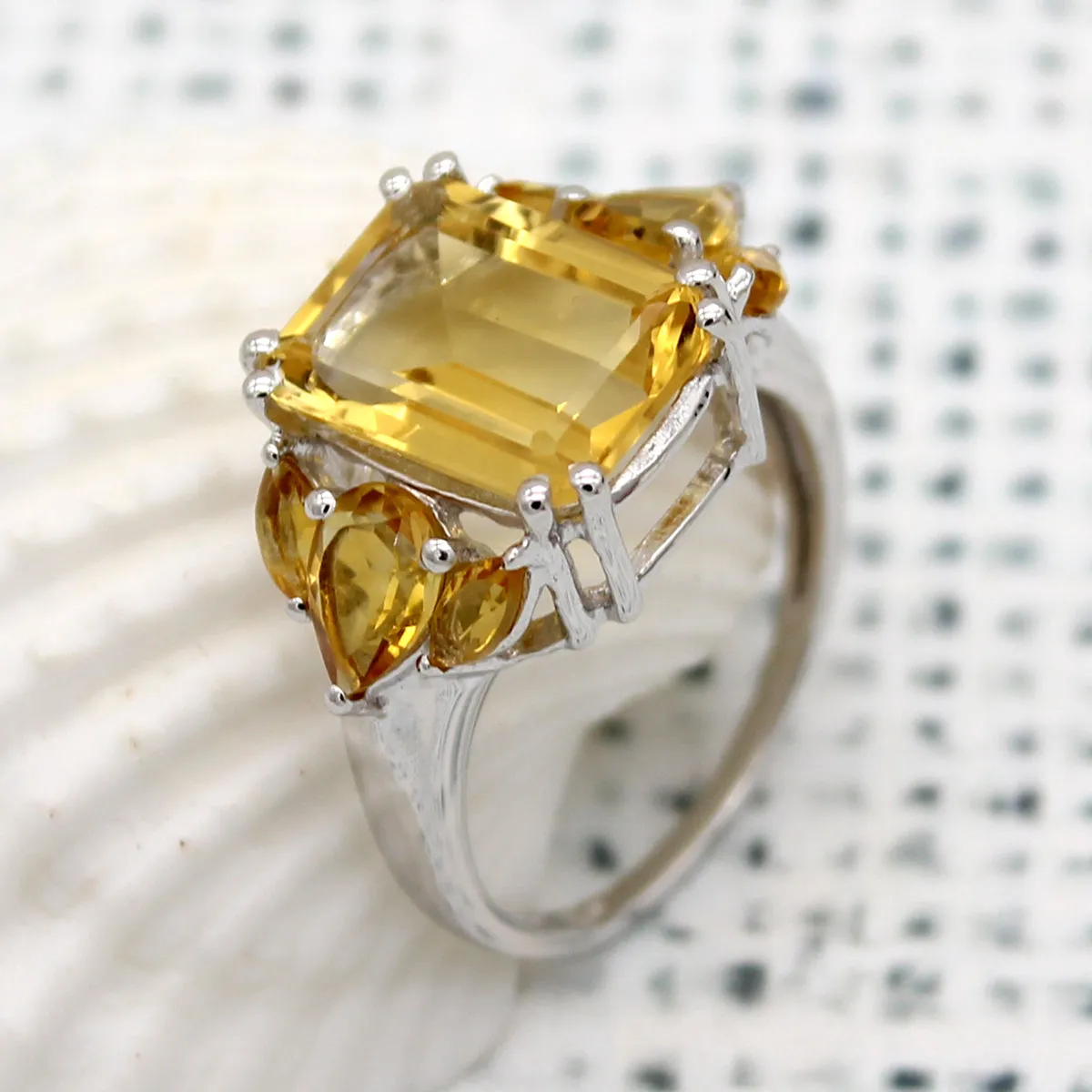 Beautiful Emerald Pear Shape Citrine Statement Rings