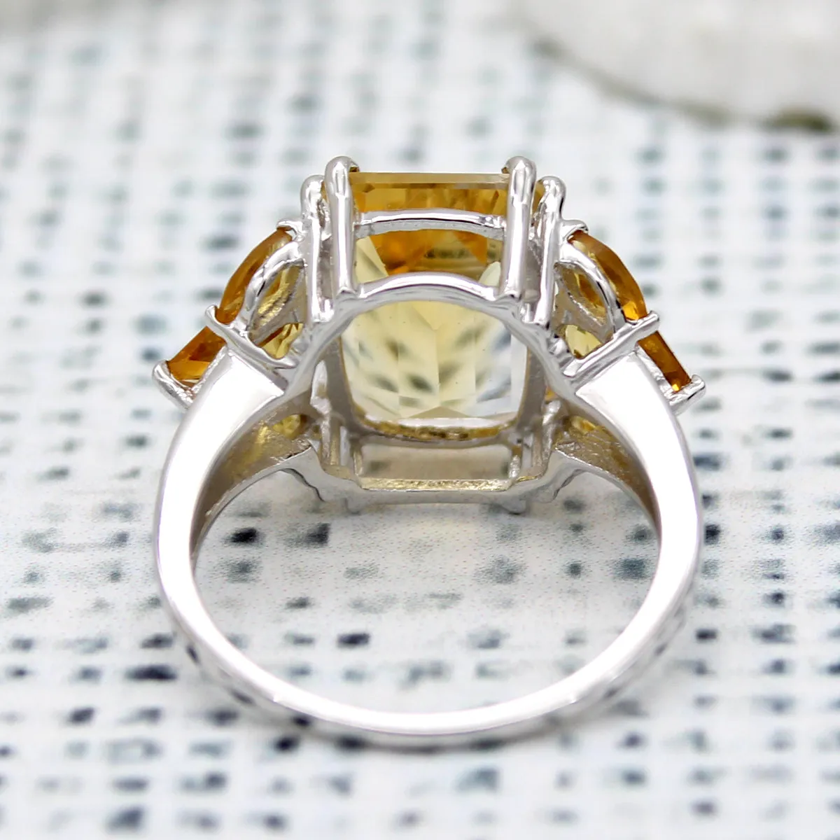 Beautiful Emerald Pear Shape Citrine Statement Rings
