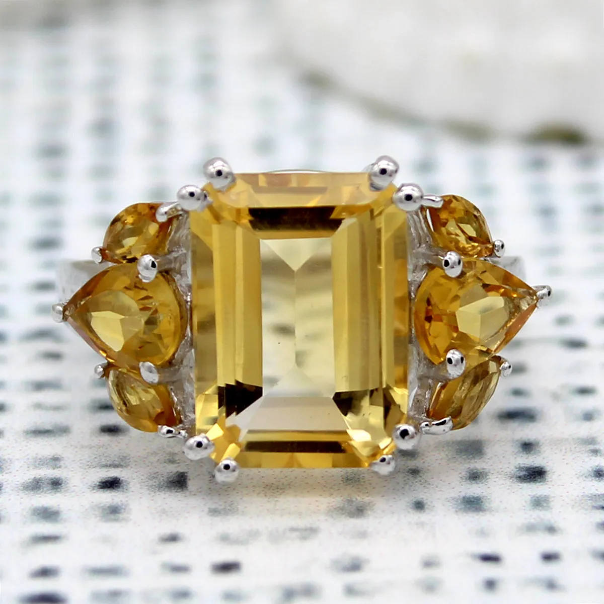 Beautiful Emerald Pear Shape Citrine Statement Rings
