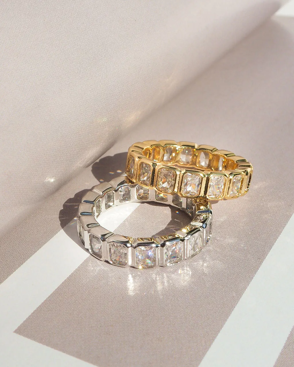 Bezel Emerald Ballier Ring- Clear- Silver