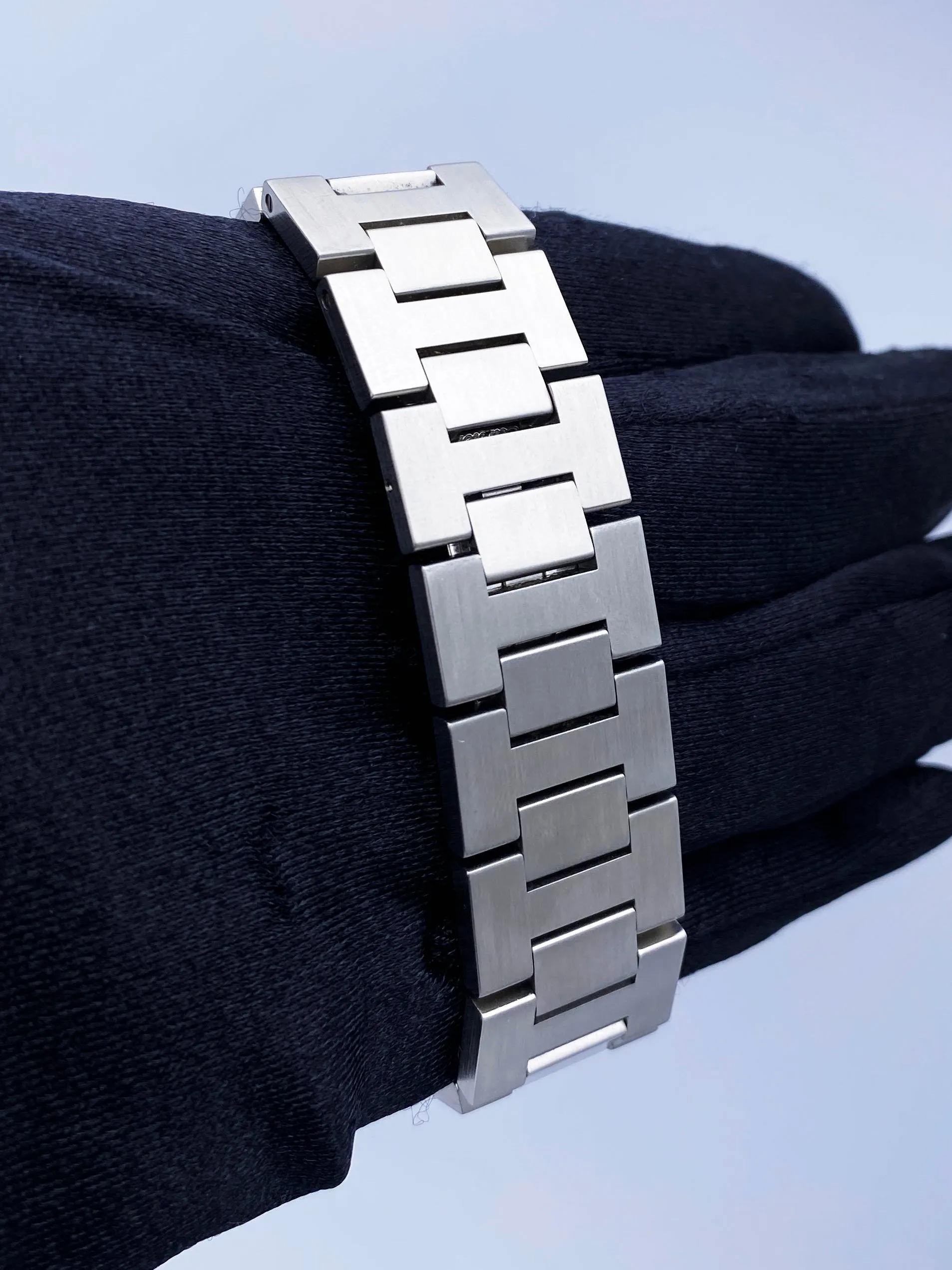 Cartier Pasha 2475 White Dial Steel Ladies Watch
