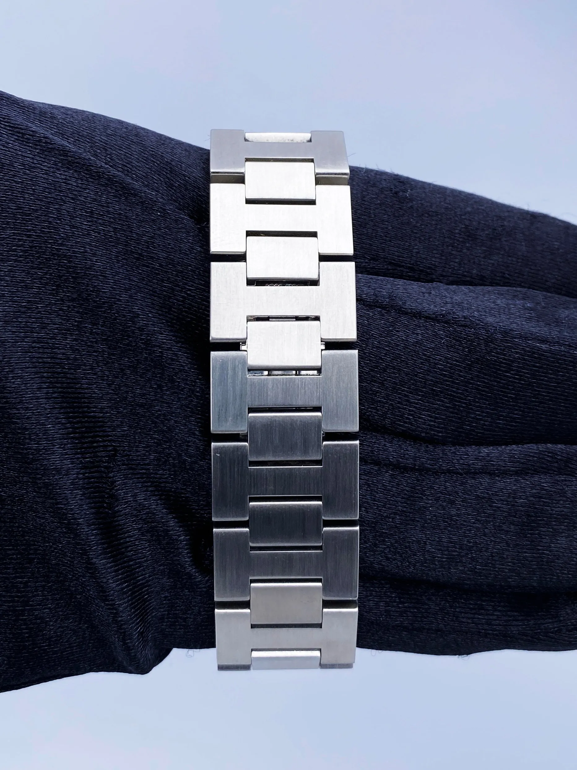 Cartier Pasha 2475 White Dial Steel Ladies Watch