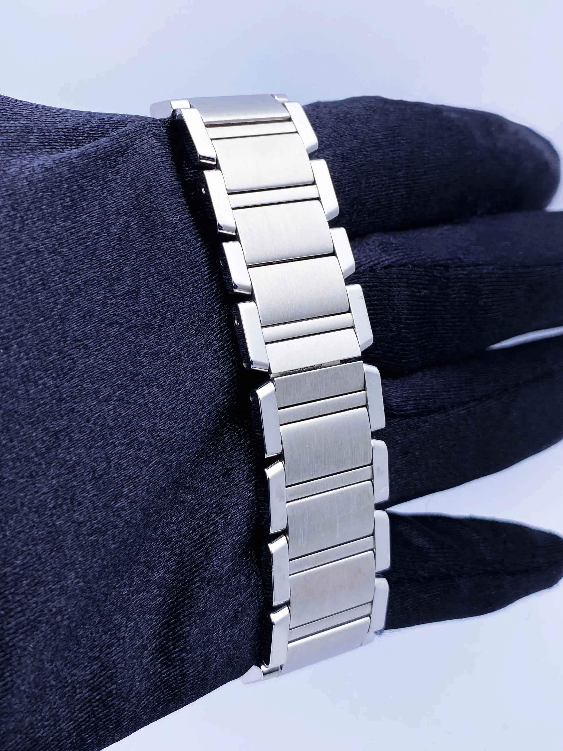 Cartier Tank Francaise W4TA0009 Midsize Ladies Watch Box Papers