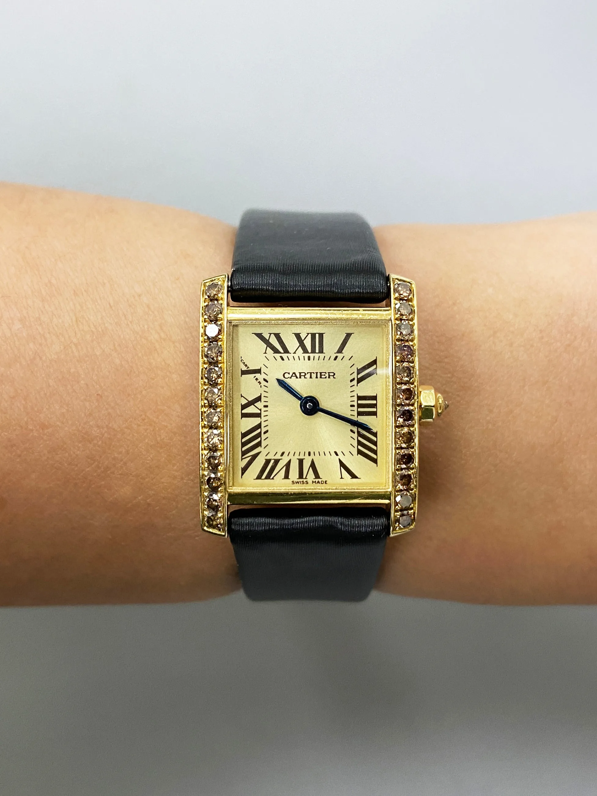 Cartier Tank Francaise WE1038331 Diamond Ladies Watch Box & Papers