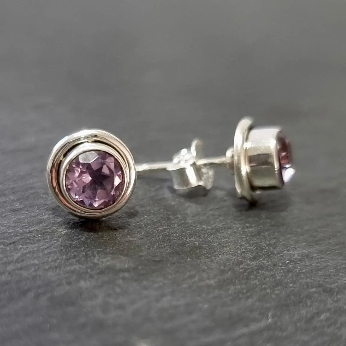 Chic Round Facetted Amethyst Studs Earrings, 925 Sterling Silver, S16AF