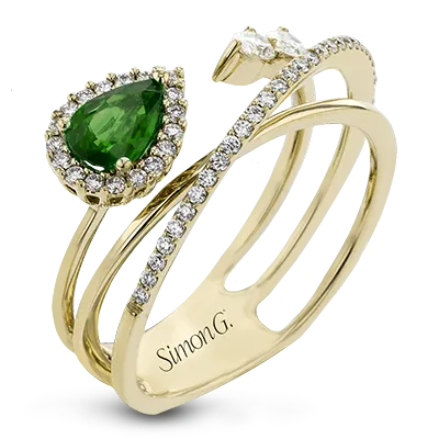 Color Ring in 18k Gold with Diamonds