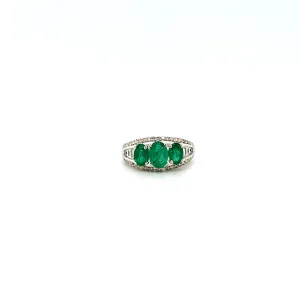 Emerald and Diamond Ring in 18K White Gold - KGR 15153