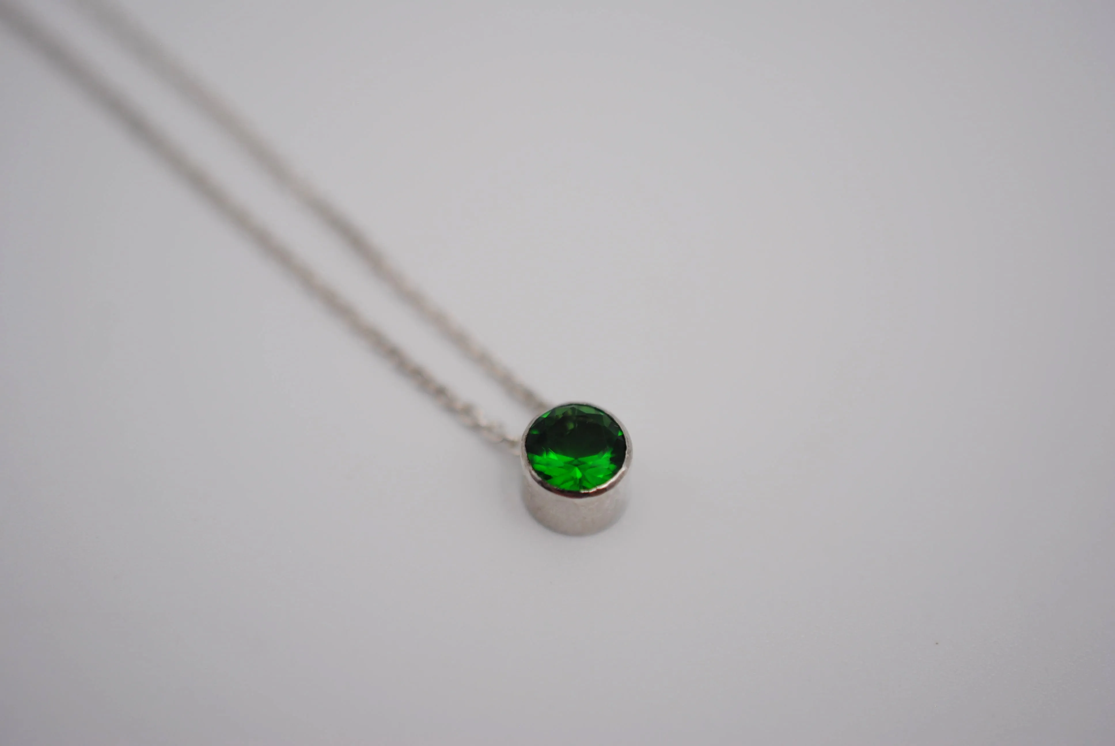Emerald Bezel Setting Silver Pendant Necklace