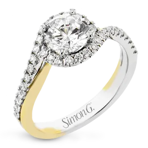 Engagement Ring in 18k Gold with Diamonds