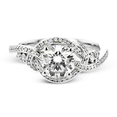 Engagement Ring in 18k Gold with Diamonds