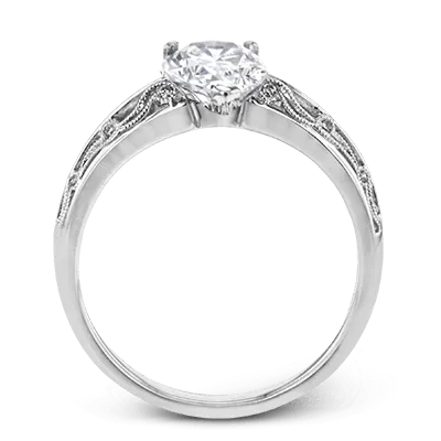 Engagement Ring in 18k Gold with Diamonds