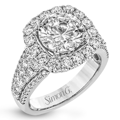 Engagement Ring in 18k Gold with Diamonds