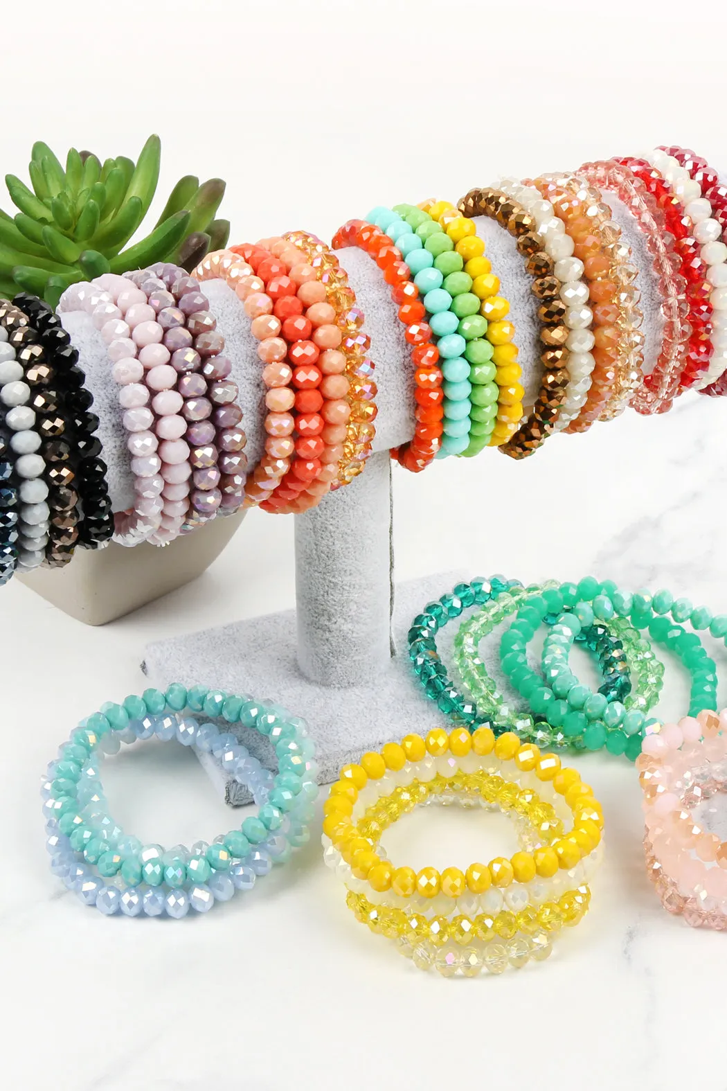 FOUR LINE CRYSTAL BEADS STRETCH BRACELET