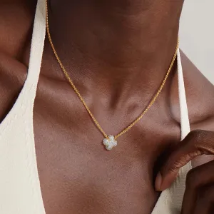 Gold Necklace for Women 14K Gold Plated Simple Chain Clover Pendant Necklace Cute CZ Solitaire Lucky Necklace Dainty Gold Jewelry for Women