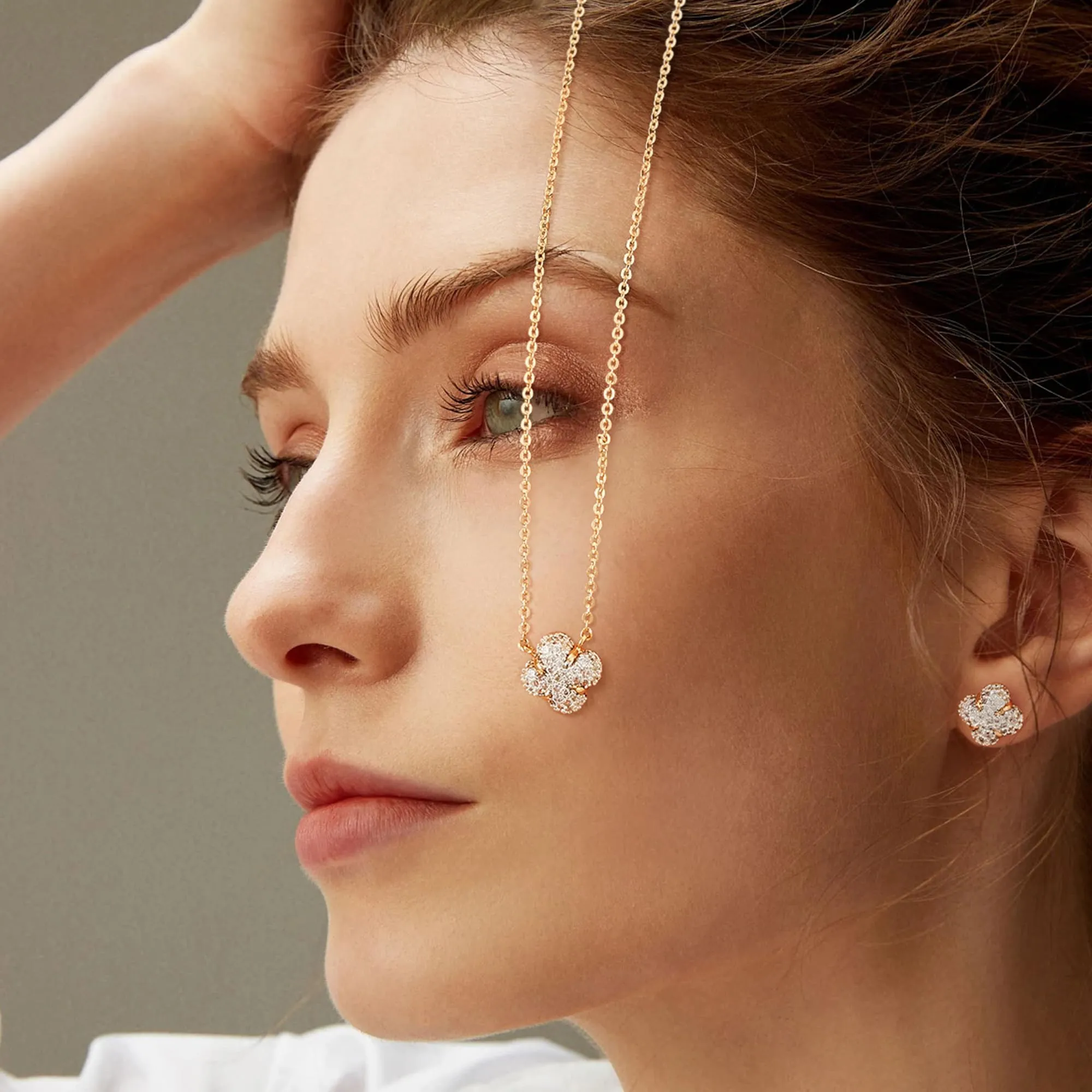 Gold Necklace for Women 14K Gold Plated Simple Chain Clover Pendant Necklace Cute CZ Solitaire Lucky Necklace Dainty Gold Jewelry for Women