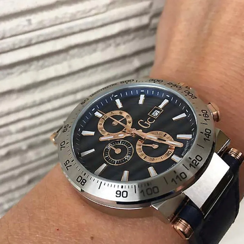 Guess Collection - Y37004G7