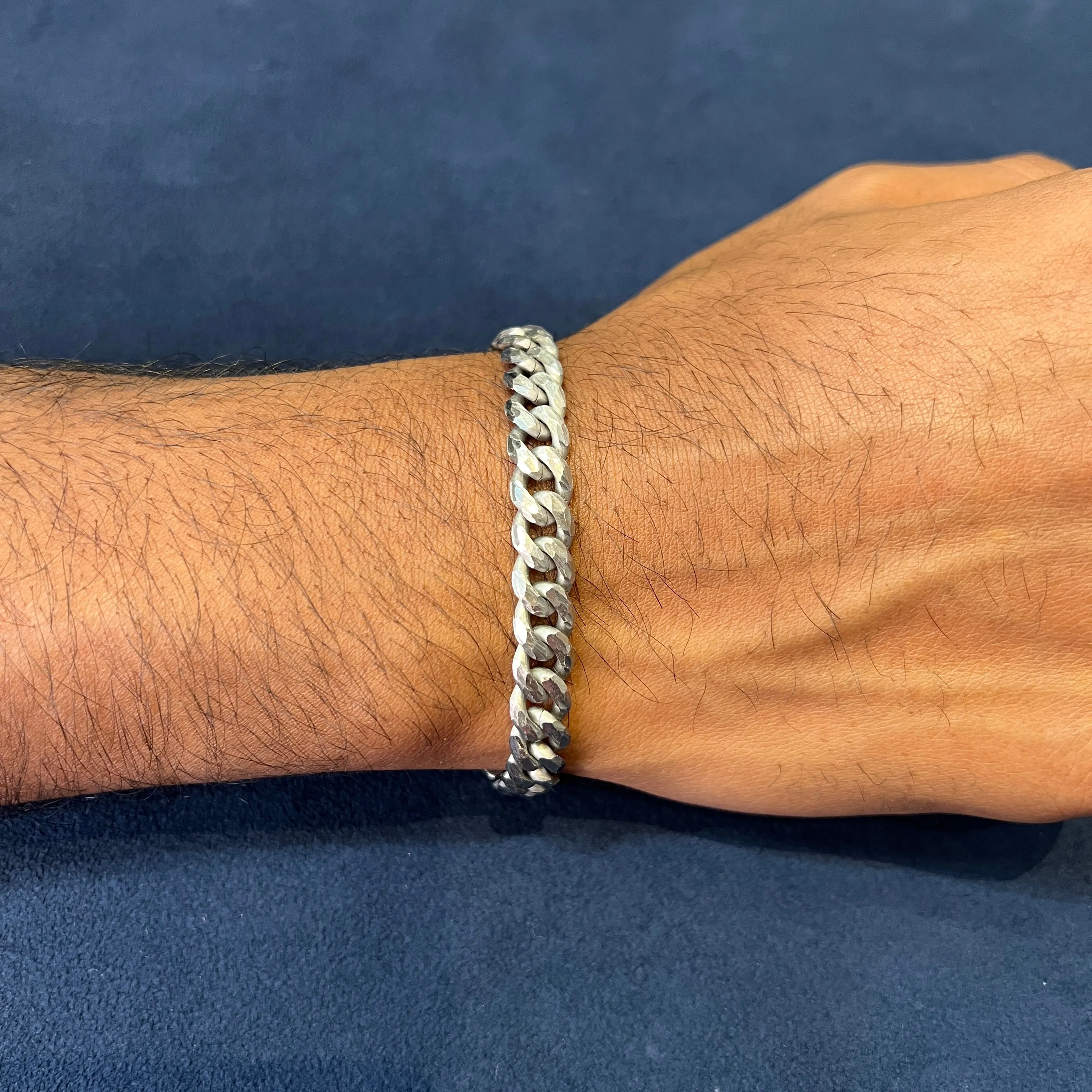Italgem Stainless Steel (8mm) Diamond Cut Curb Bracelet