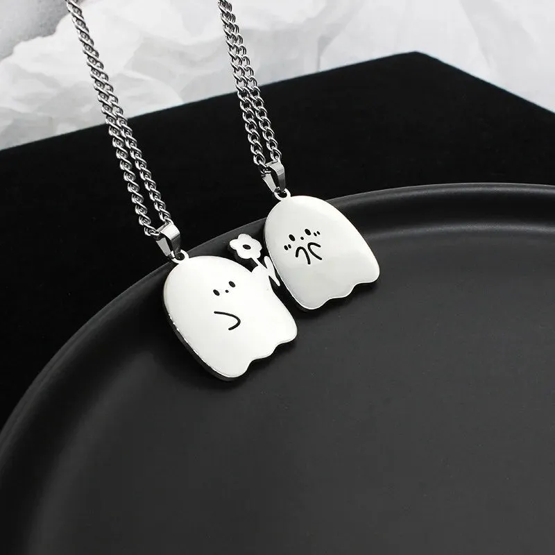 Kawaii Touching Embracing Cat Puzzle Couple Necklace Cute Cartoon Animal Kitten Pendant Necklace Romantic Jewelry Birthday Gifts