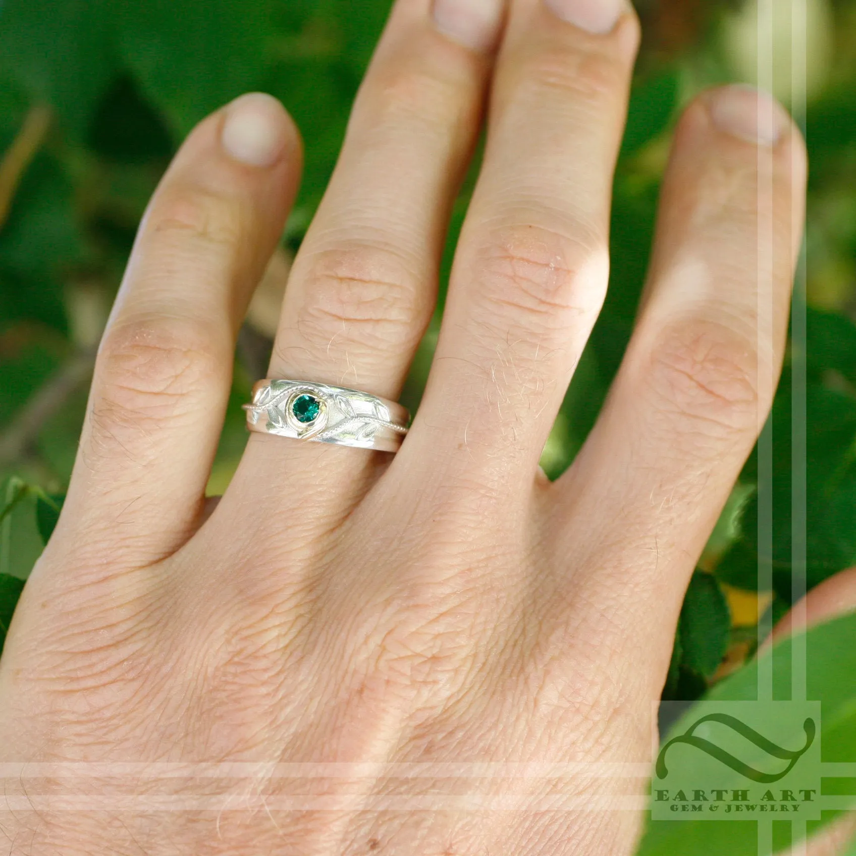 Mens Kokiri Emerald Ring - Legend of Zelda - mens wedding band