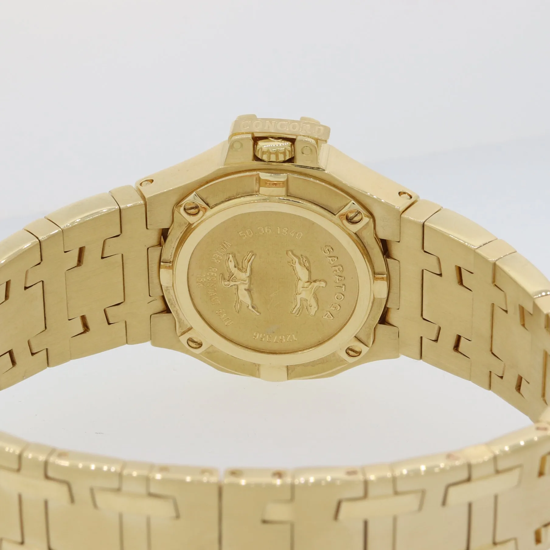 MINT Ladies Concord Saratoga Solid 18k Yellow Gold 25mm Quartz Watch B&P Y8