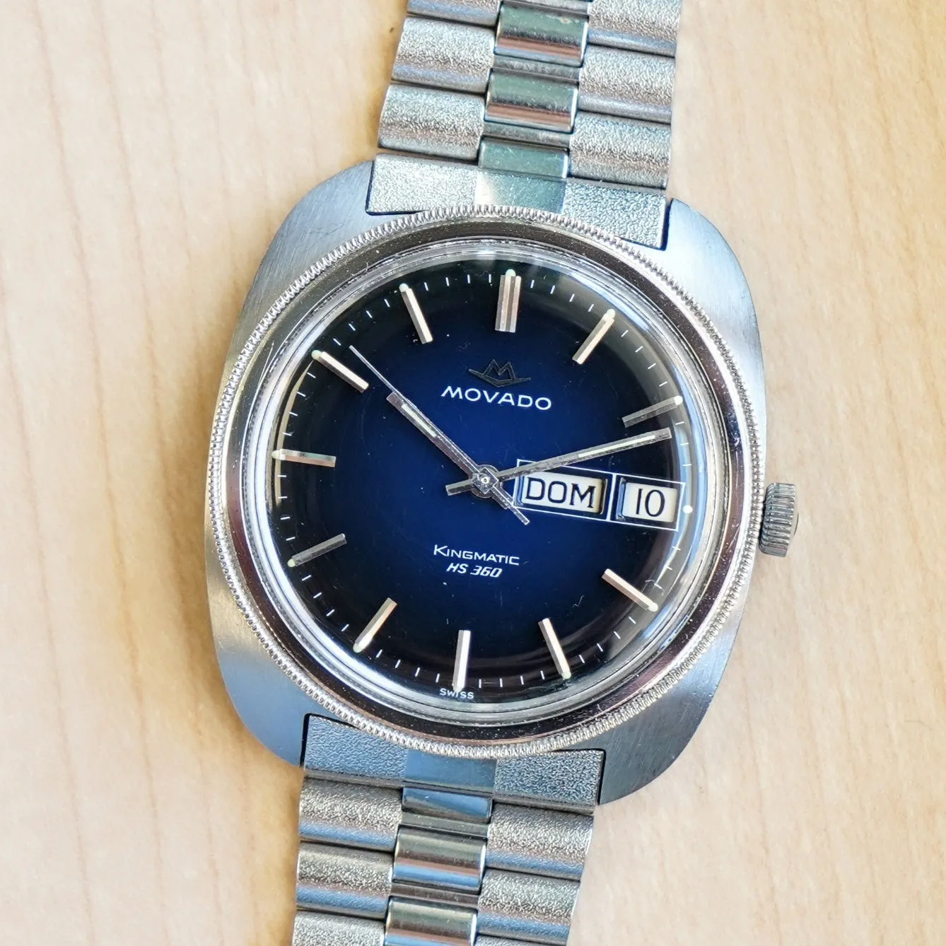 MOVADO Kingmatic HS 360 Watch Sub-Sea Day/Date Cushion Case Blue Dial Original Bracelet Wristwatch